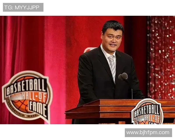 姚明依旧在火箭队奋战展现传奇风采与不屈精神 姚明依旧在火箭队奋战展现传奇风采与不屈精神