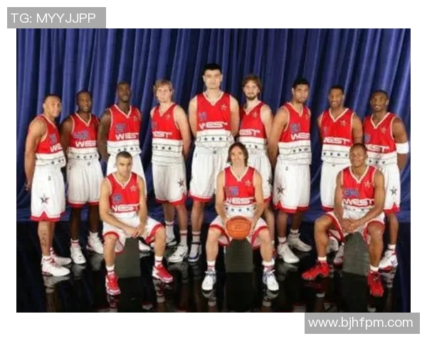 姚明传奇生涯回顾组图展现篮球巨星的风采与荣耀