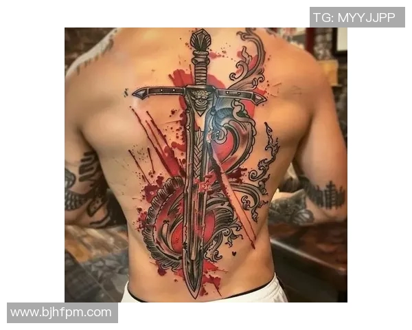 足球明星背部纹身揭秘展现个性与荣耀的艺术之旅