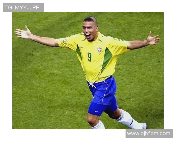 巴西足球传奇人物回顾昔日辉煌与成就的明星球员们